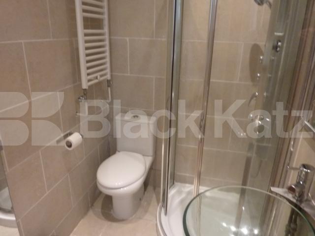 			NEW INSTRUCTION! INCLUSIVE OF ALL BILLS!, 1 Bedroom, 1 bath, 1 reception Flat			 Westbourne Terrace Road, BAYSWATER